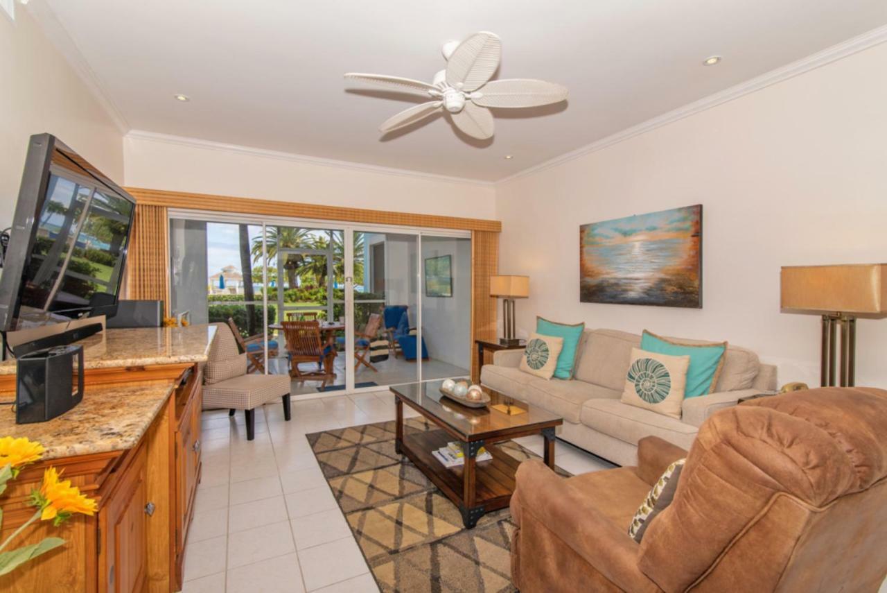 Grandview Condominiums Джордж Таун Екстериор снимка